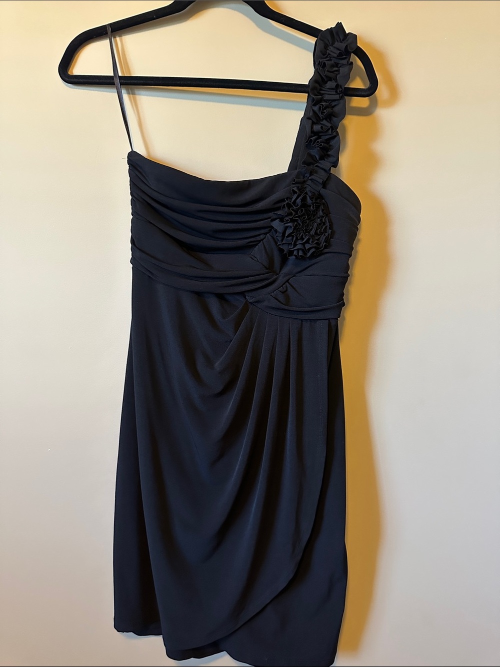 Women’s Valerie Bertinelli one shoulder Black Evening Dress